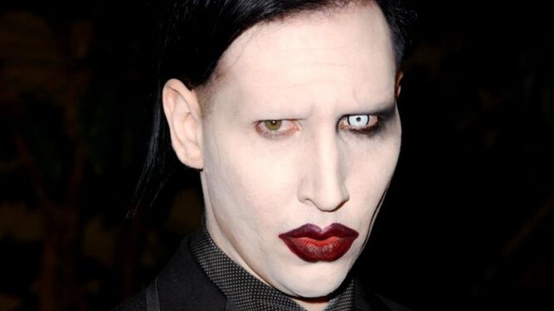 http://www.lea.co.ao/images/noticias/5 momentos mais bizarros de Marlyn Manson.jpg